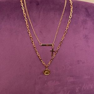 Double chained necklace